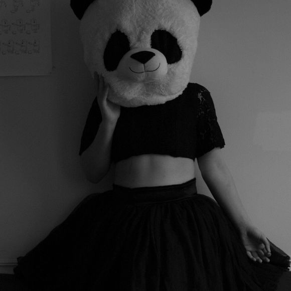 Meet your Posher, Anya - Picture 1 of 1